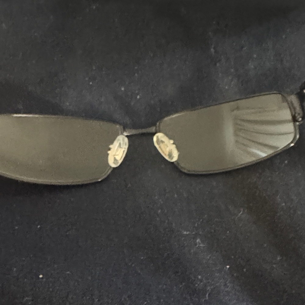 Stylish Black Rectangular Sunglasses - image 8